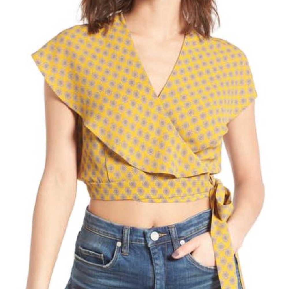 JUNE & HUDSON Capped Sleeve Wrap Top